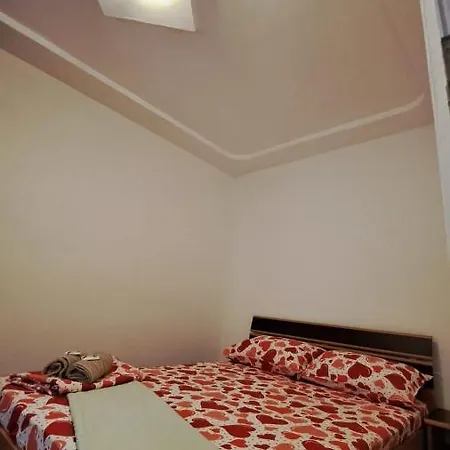 公寓 Apartament Rares