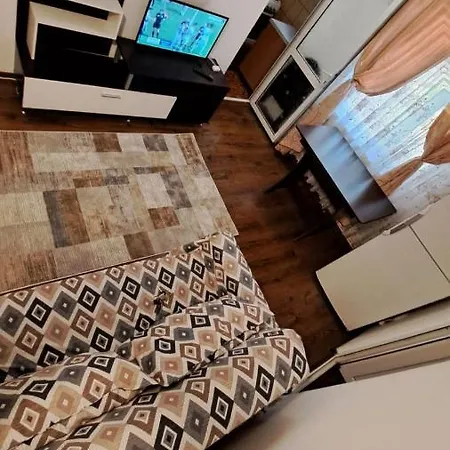 Apartament Rares Lägenhet